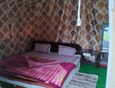 Double Room with Shared Bathroom