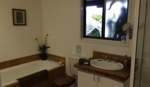 Queen Room with Garden View - Blue 