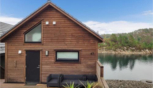 Four-Bedroom Holiday Home