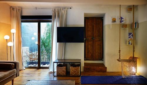 Apartment with Balcony