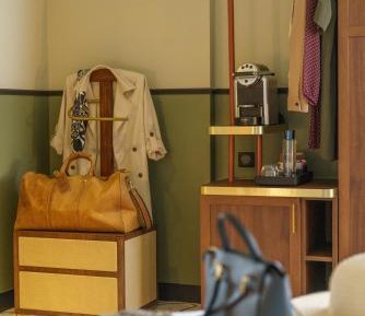 Premium Queen Room