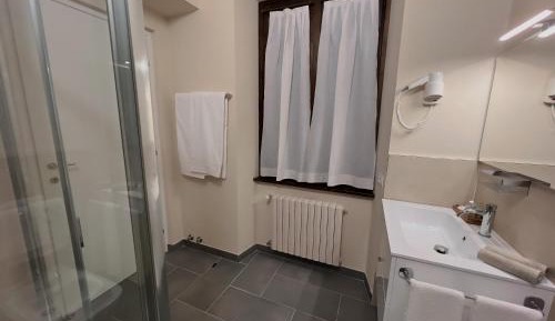 Double or Twin Room with Bathroom