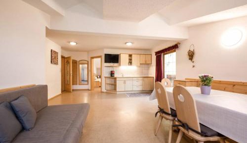 Three-Bedroom Superior Apartment