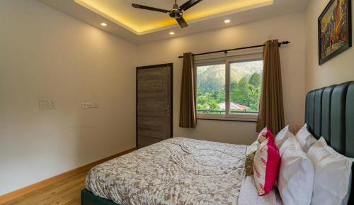 Double Room with Mountain View
