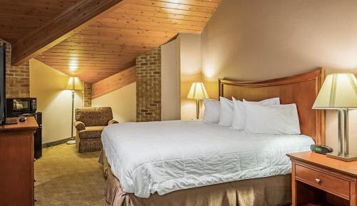 Suite with Spa Bath