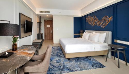 King Room with Balcony