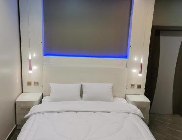 Family Room with Side Sea View