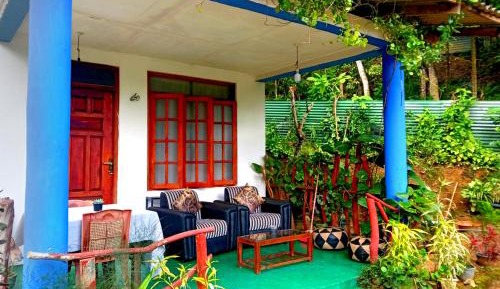 Deluxe Double Room (2 Adults + 1 Child)