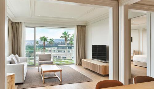 Luxury Suite Garden View Twin