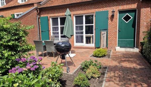 Apartment with Garden View