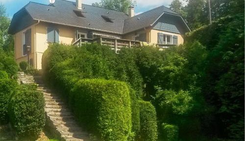 Four-Bedroom Holiday Home