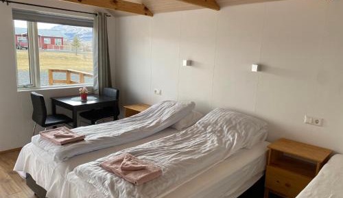 Basic Cottage (3 Adults)