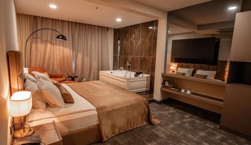 King Suite with Sea View