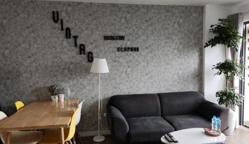 Two-Bedroom Apartment with Lake View