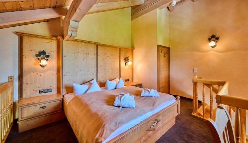 Junior Suite with Balcony (no pets allowed)