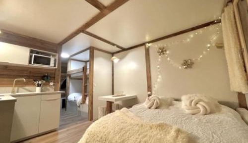 Studio with Mountain View