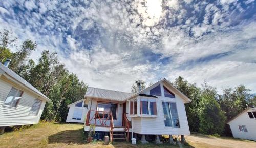 Family Room with Garden View