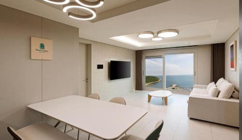 Ocean Terrace Suite Three Room