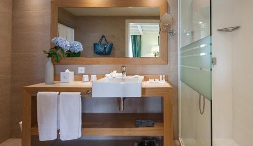 Comfort Double Room with Lake View 