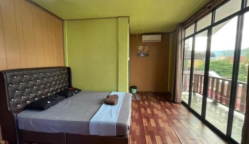 Double Room with Balcony and Sea View