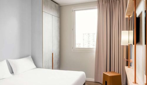 Triple Room with Large Double Bed and Foldable Bed (3 Adults)