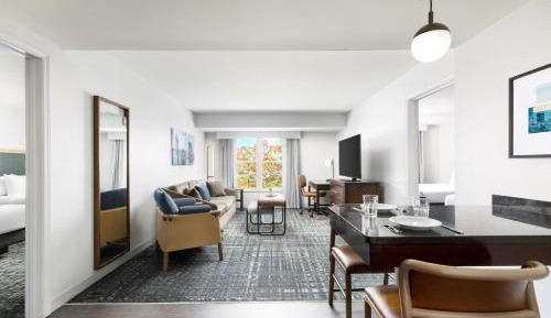 Two Bedroom Suite with One King and Two Queen Beds - Non-Smoking