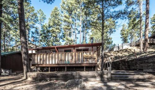 One-Bedroom Holiday Home