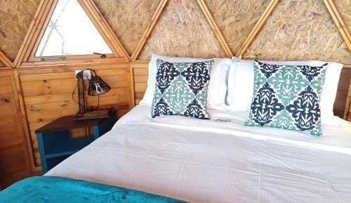 Family Room with Mountain View