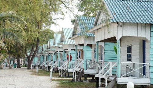 Family Bungalow Beach Front