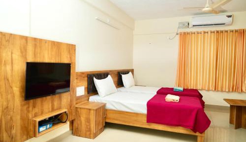 Deluxe Double or Twin Room