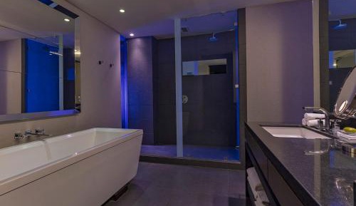 Wonderful, Guest room, 1 King, City view