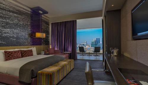 Spectacular King, Guest room, 1 King, City view, Balcony