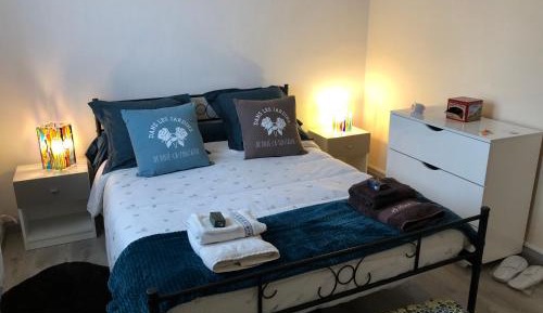 Double Room with Private External Bathroom