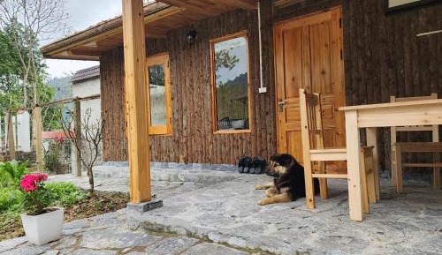 Bungalow with Garden View