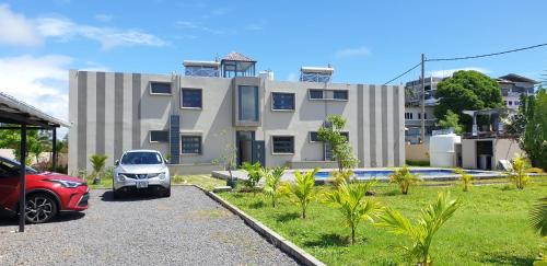 Apartment with Garden View