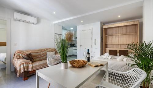 Superior One-Bedroom Apartment with Balcony