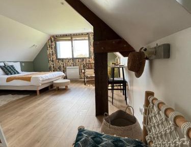 Family Room with Garden View