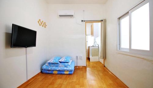 Twin Room with Private Bathroom