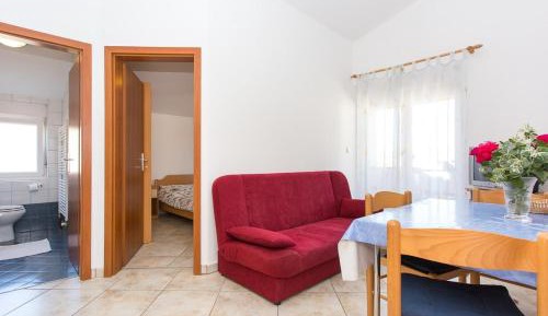 One-Bedroom Apartment with Balcony