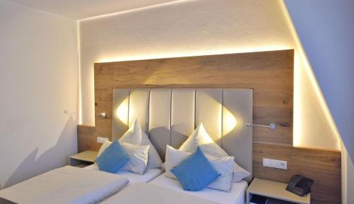 Triple Room with Balcony