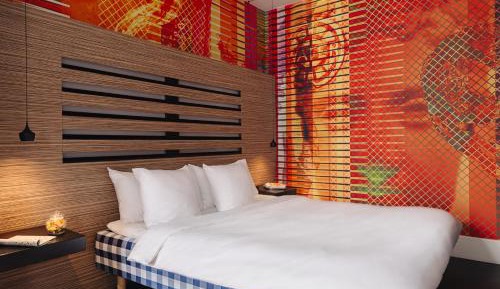 Deluxe Room with 1 Double Bed