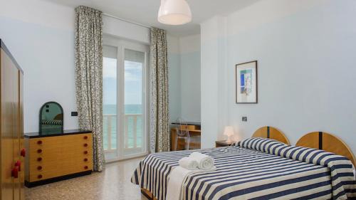 Double Room with Balcony and Sea View
