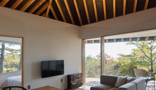 Quadruple Room with Private Bathroom