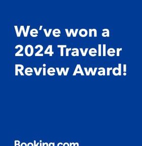 Double or Twin Room with Mountain View