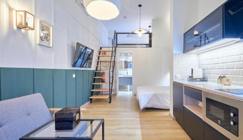 One-Bedroom Apartment