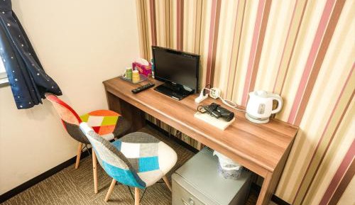 Twin Room with Private Bathroom