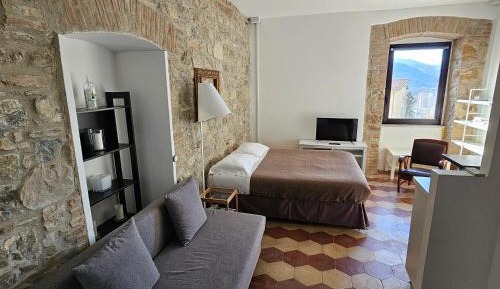 Studio with Sofa Bed