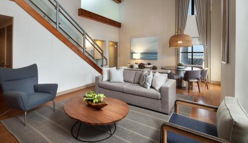 Bi-level Suite, 1 King, Sofa bed