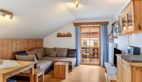 Superior One-Bedroom Apartment with Balcony