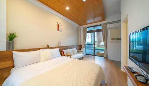 Deluxe Double Room with Balcony